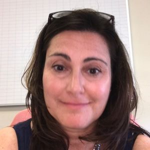 Meet your Posher, Debra